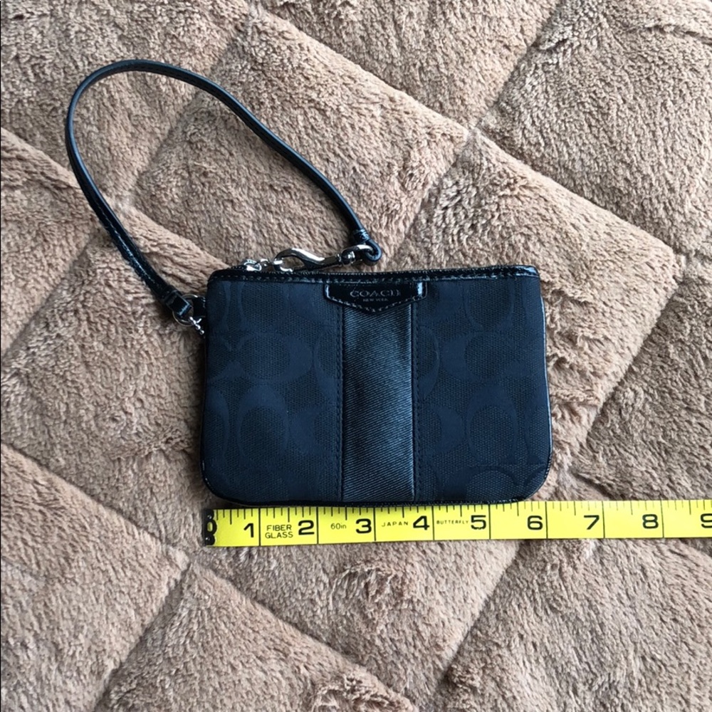 NWOT Black Coach Wristlet - Picture 7 of 8